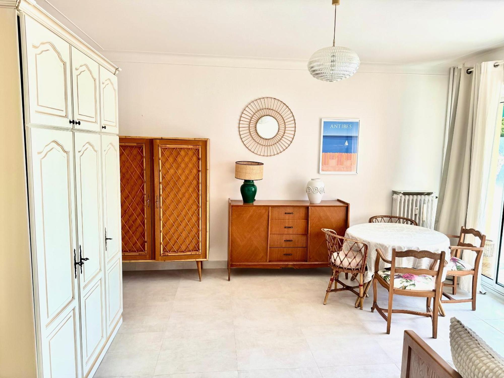 Cozy Studio, Sea View, Old Town, Near Beaches Antibes Extérieur photo