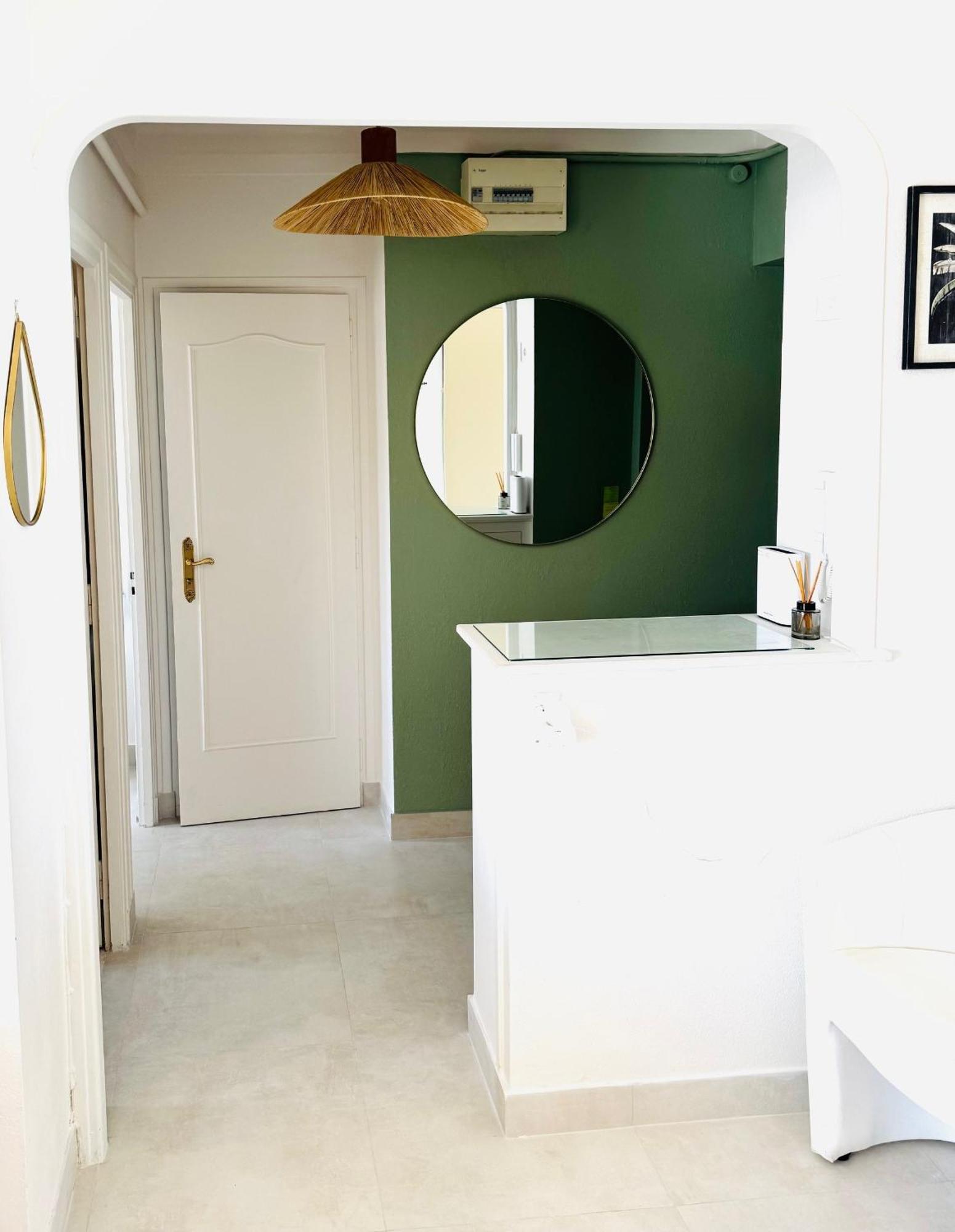 Cozy Studio, Sea View, Old Town, Near Beaches Antibes Extérieur photo